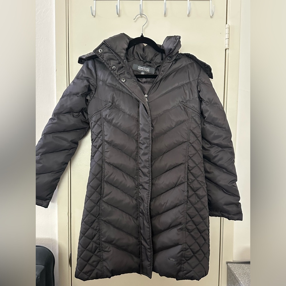 KENNETH COLE CHEVRON QUILTED PUFFER JACKET
